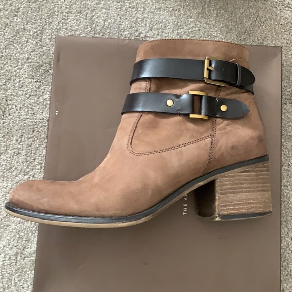 Franco Sarto Linden Bootie - Picture 4 of 10